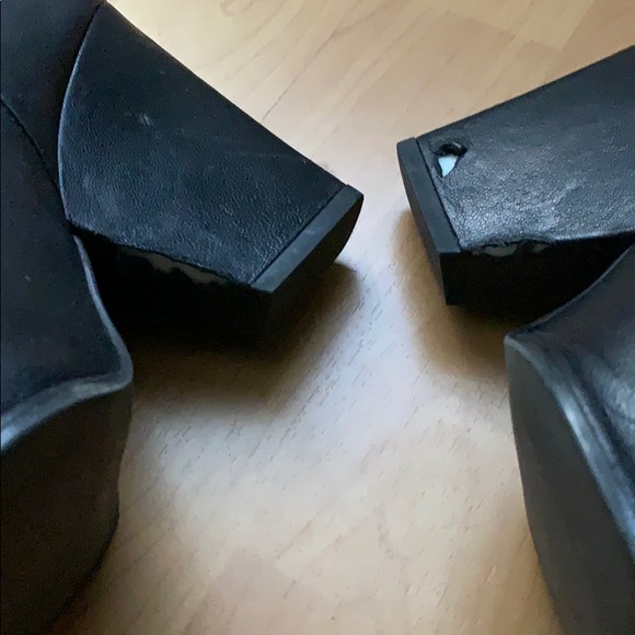 Stuart Weitzman black boots, made in Spain - Picture 8 of 8